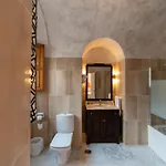 Hotel La Chiquita 2*