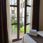 Hotel La Chiquita 2*