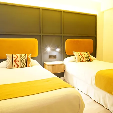 Hotel La Chiquita Готель