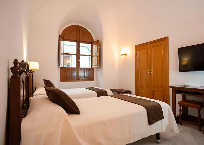 Готель Hotel La Chiquita