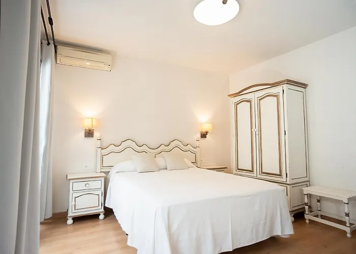 Hotel Gonzalez Hotel 2*