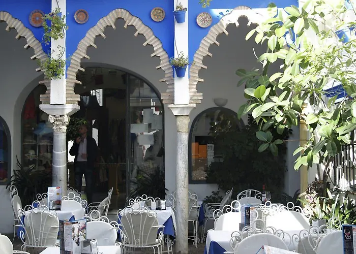 Hotel La Chiquita Готель