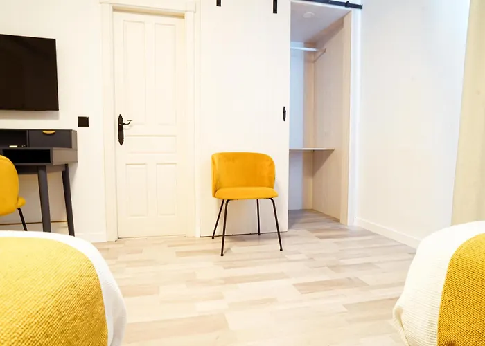 Готель Hotel La Chiquita 2*