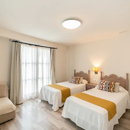 Gonzalez Hotel 2*