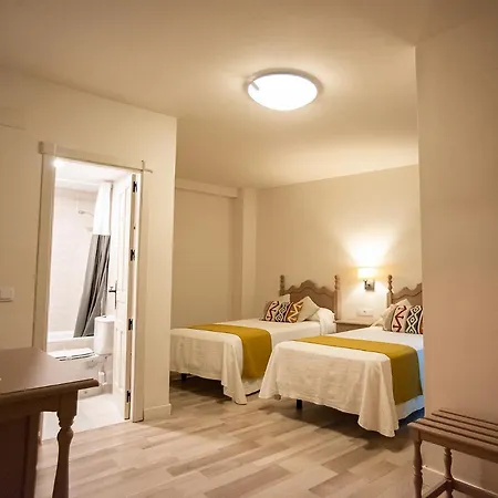 Gonzalez Hotel 2*