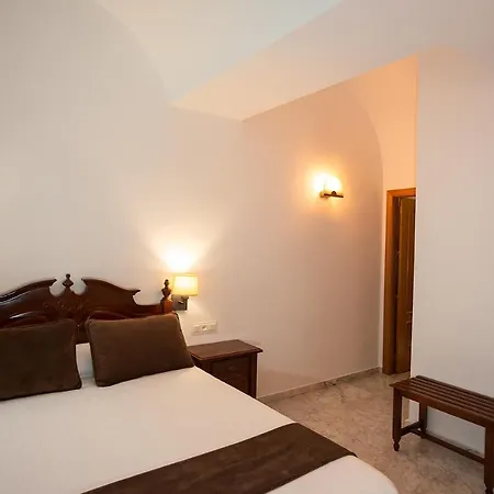 Gonzalez Hotel