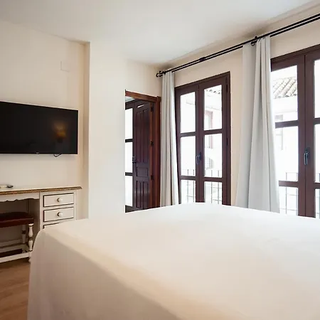 Gonzalez Hotel