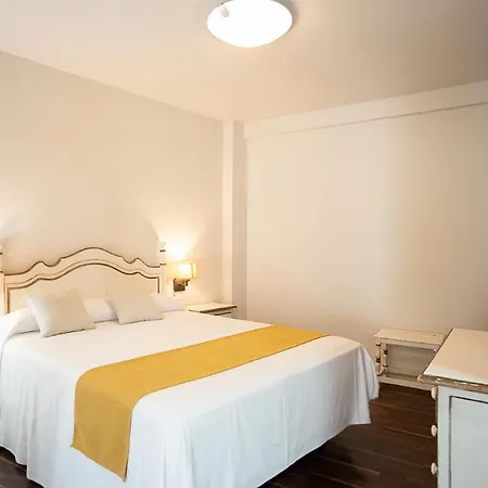 Hotel Gonzalez 2*