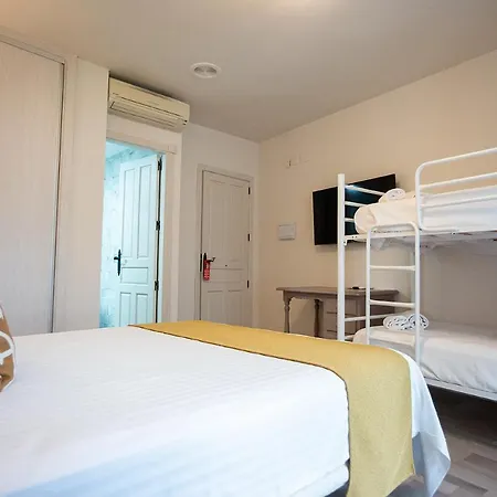 Gonzalez Hotel 2*