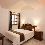 La Chiquita Hotel