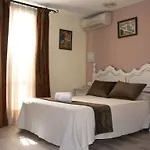 La Chiquita Hotel